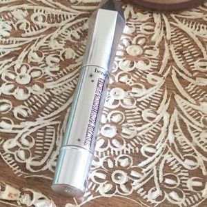 Benefit Makeup - BENEFIT Browvo ! Conditioning Brow Primer Benefit Makeup - BENEFIT Browvo ! Conditioning Brow Primer